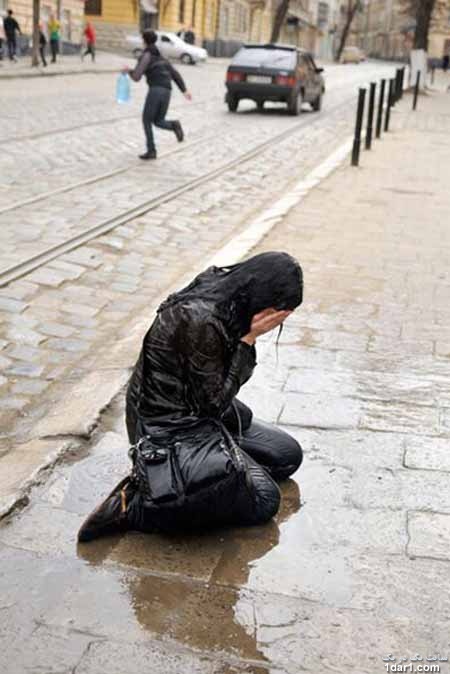 تصاویر جشن آزار و اذیت دختران 