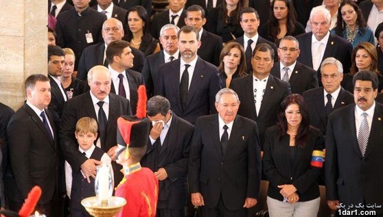 گریه احمدی نژاد در مراسم چاوز (عکس) 