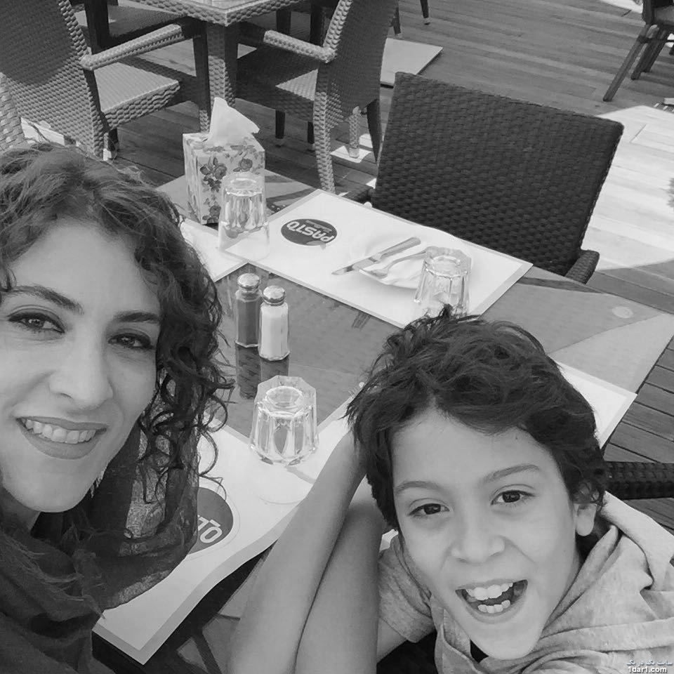 ویشکا آسایش در رستوران به همراه پسرش+عکس
